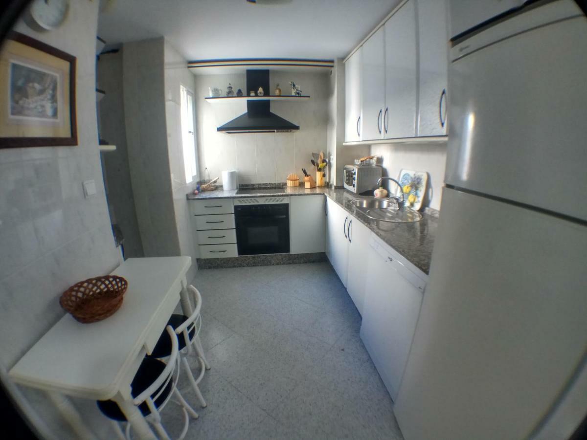 Guesting Ladreda Apartment กาดิซ ภายนอก รูปภาพ